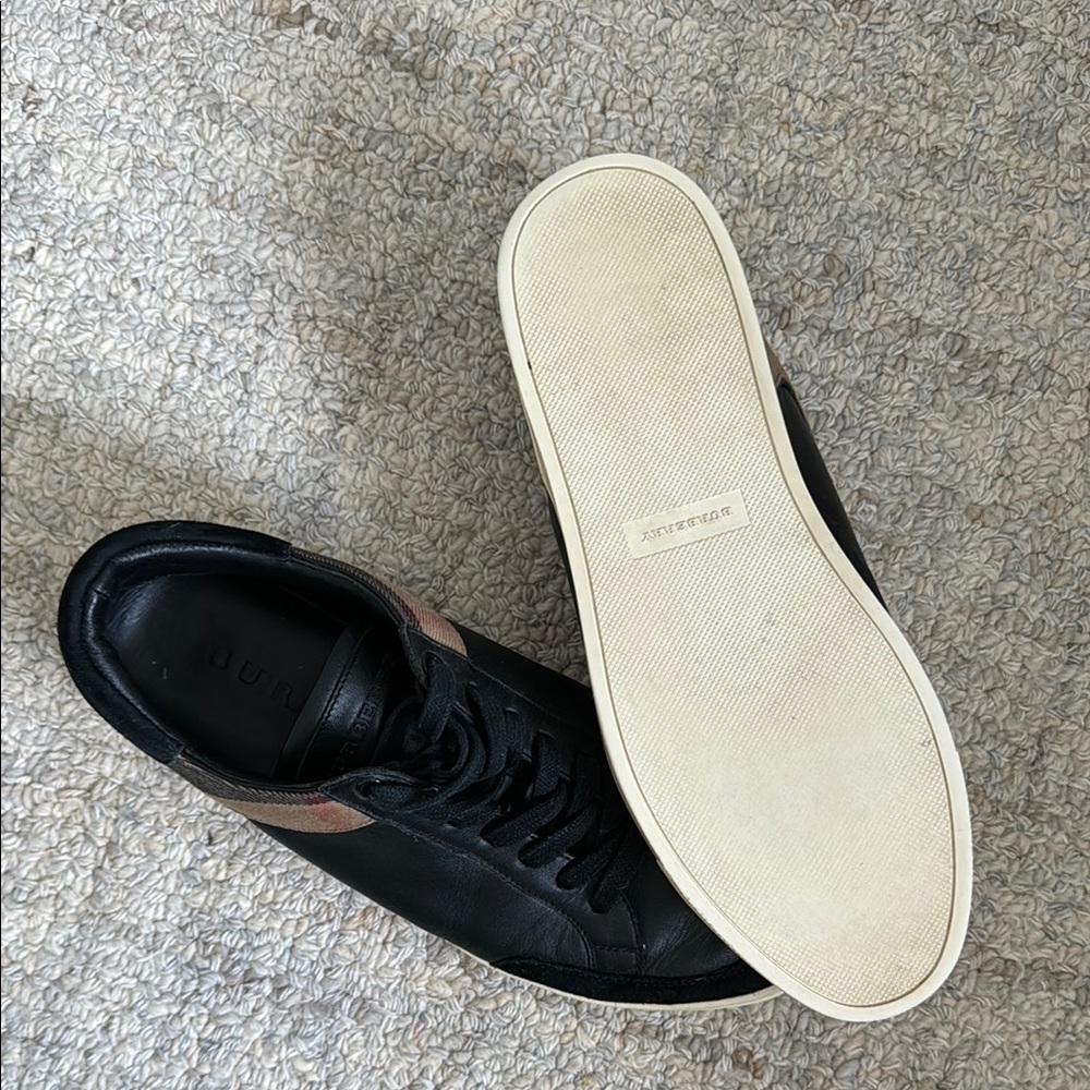 Men's Black Lightly Warn Burberry Sneakers - Picture 4 of 5